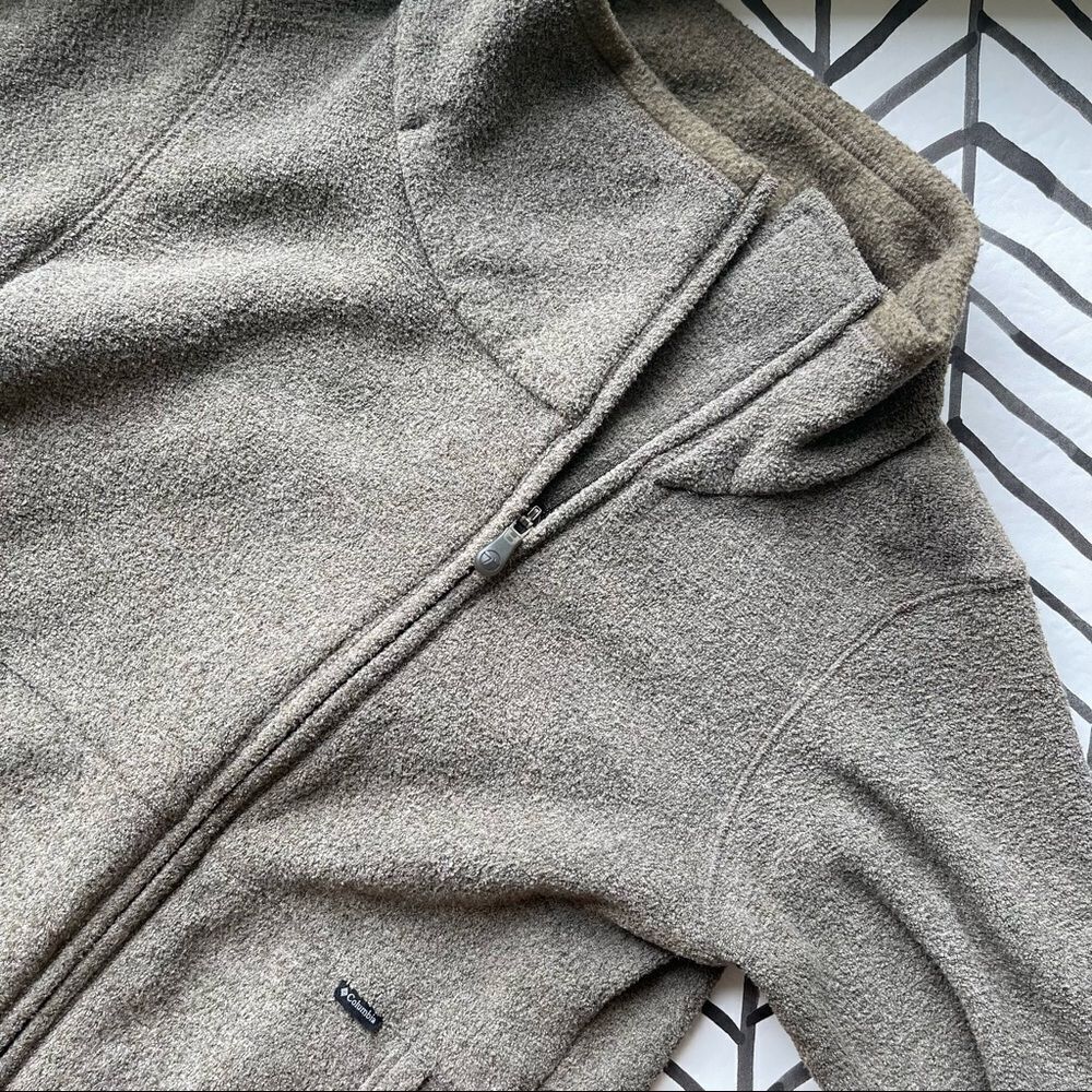 Columbia Titanium Olive Green Fleece Jacket